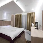 Patria Hotell 4*